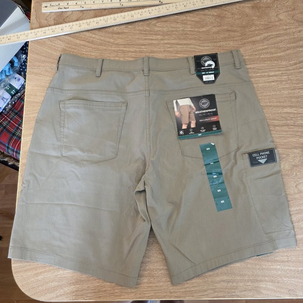 🛑SOLD🛑Weatherproof Tech Utility Shorts Mens 40 Light Oak Stretch Pocket Hiking - Picture 12 of 16